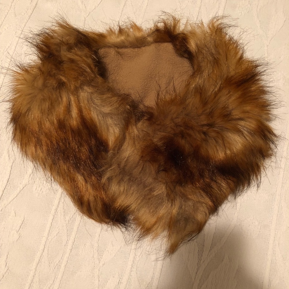 Faux Fur stoll and collar